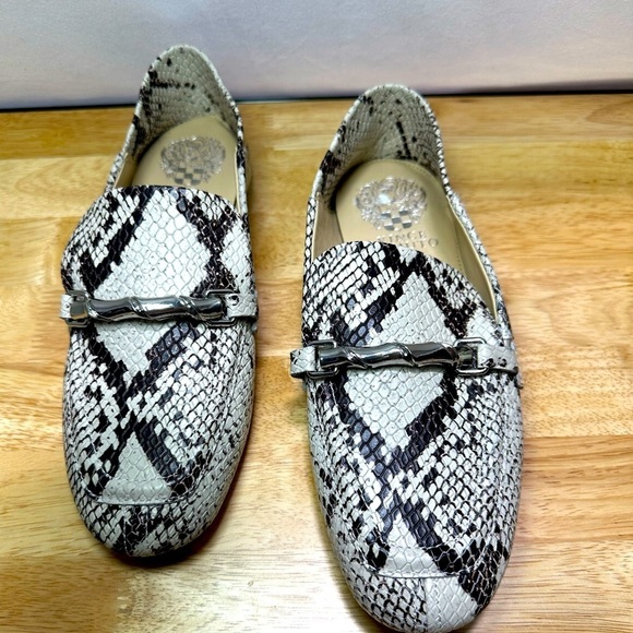 New Vince Camuto Perenna Seashell Multi Tucson Leather Snake Loafers Size 5.5 - Picture 1 of 5